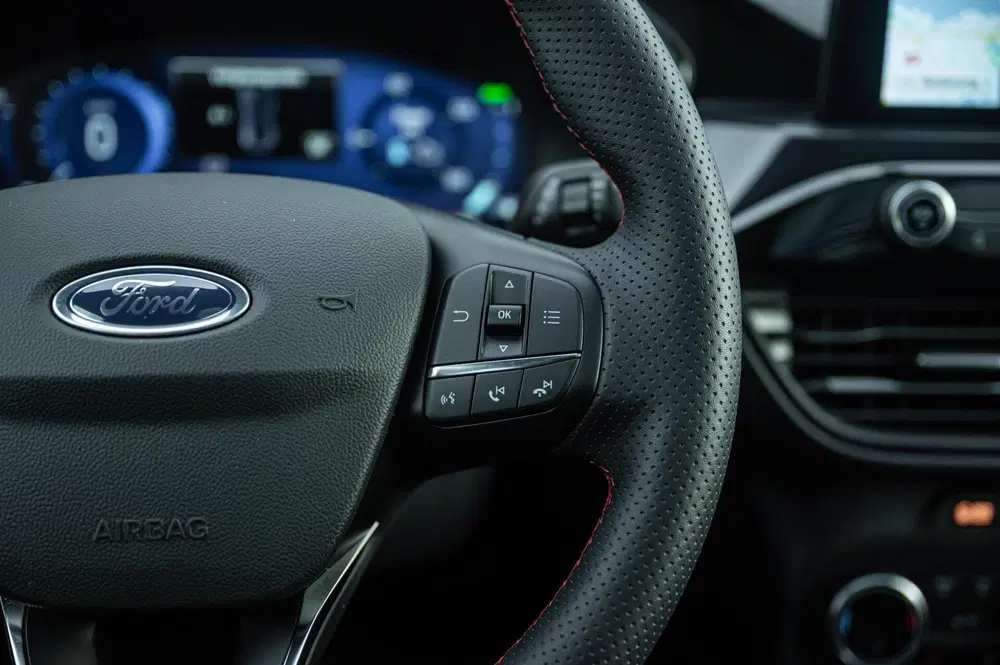Ford Kuga 2.5 PHEV ST-Line X PANO TREKHAAK ADAPTIVE uit 2022, foto 14