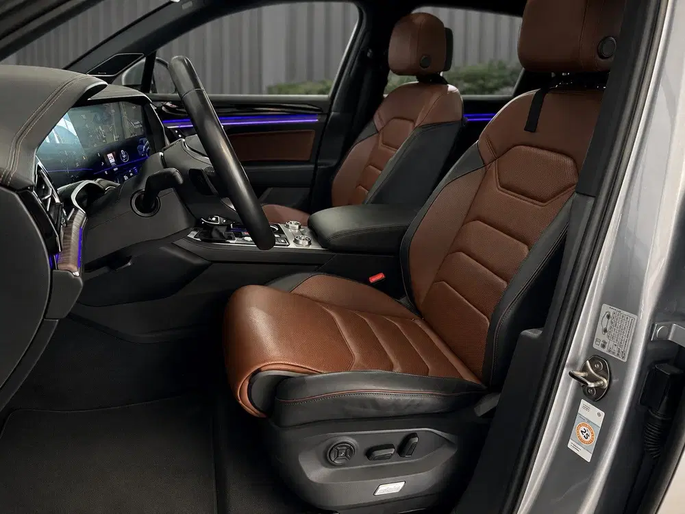 Volkswagen Touareg 3.0 TSI eHybrid uit 2021, foto 6