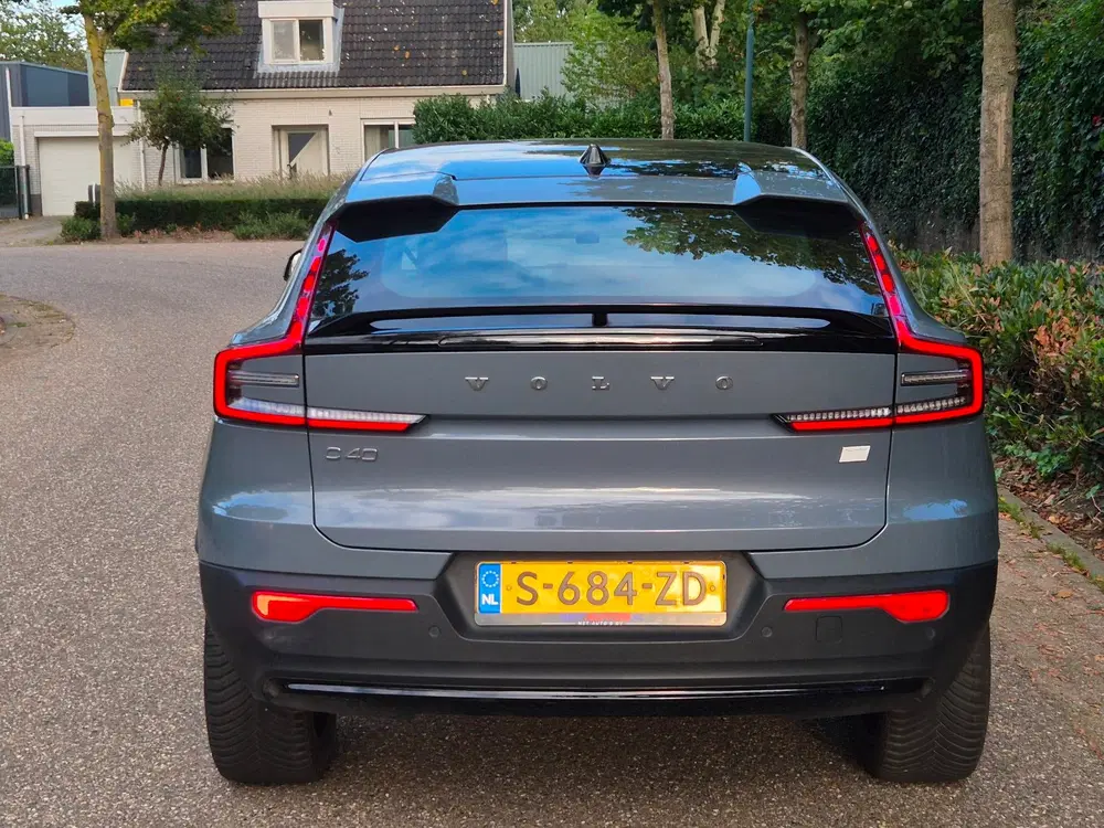 Volvo C40 69 kWh Zeer gave uitvoering NAP Soh uit 2023, foto 4
