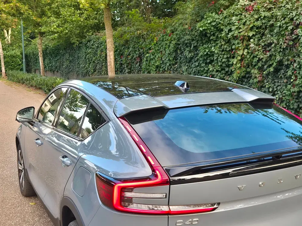 Volvo C40 69 kWh Zeer gave uitvoering NAP Soh uit 2023, foto 7