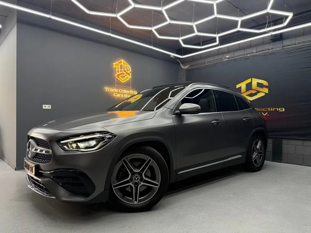 Mercedes-Benz GLA 180 AMG NIGHT PAKKET ACC-PANO-CARPL uit 2021