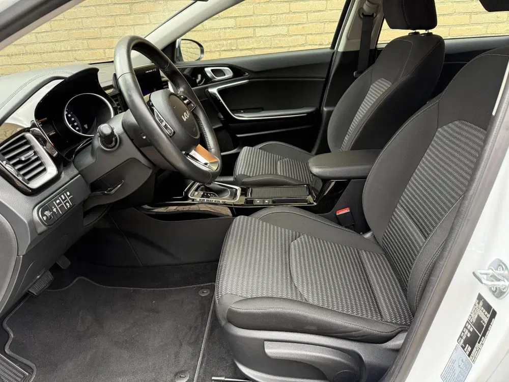 Kia Ceed Sportswagon 1.6 GDI PHEV DynamicLine uit 2023, foto 13