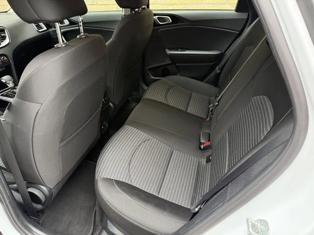 Kia Ceed Sportswagon 1.6 GDI PHEV DynamicLine uit 2023, foto 14