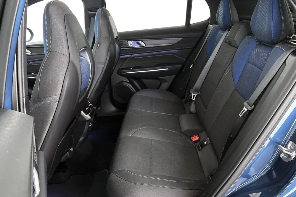 Lynk & Co 01 1.5 PHEV Panoramadak Stuur-Stoelverwarming uit 2025, foto 10