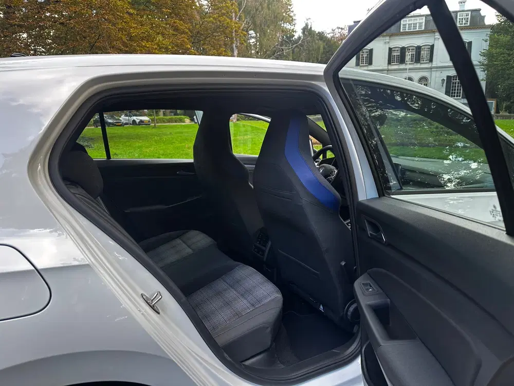 Volkswagen Golf 1.4 Ehybrid 245pk DSG 2021 Wit uit 2021, foto 13