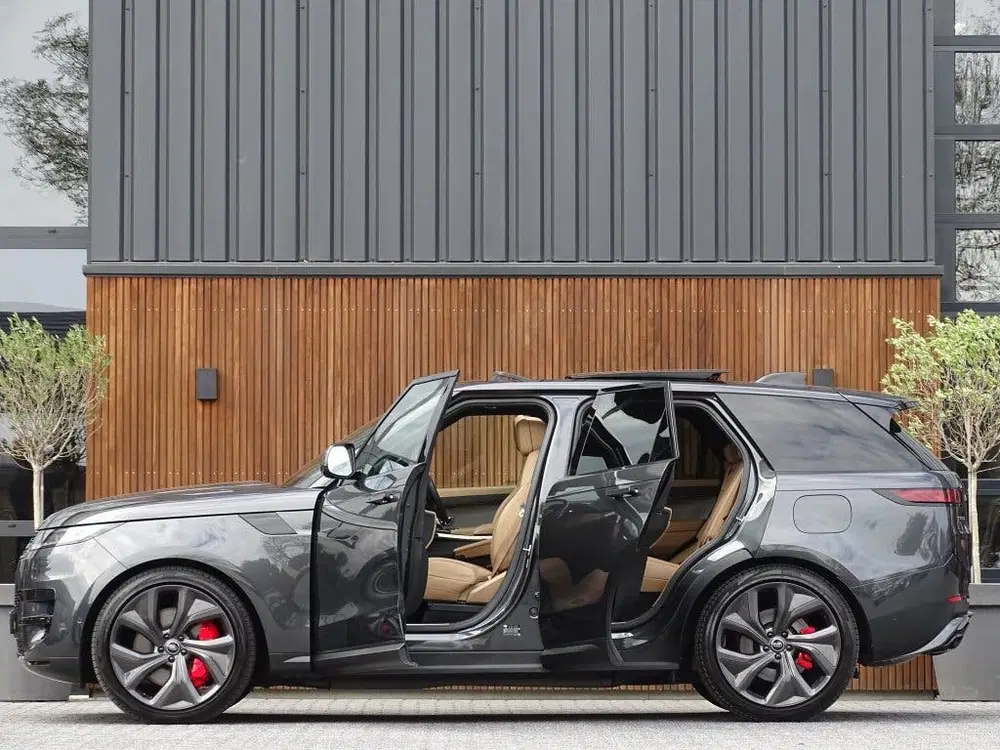 Land Rover Range Rover Sport P440e Dynamic SE uit 2024, foto 6