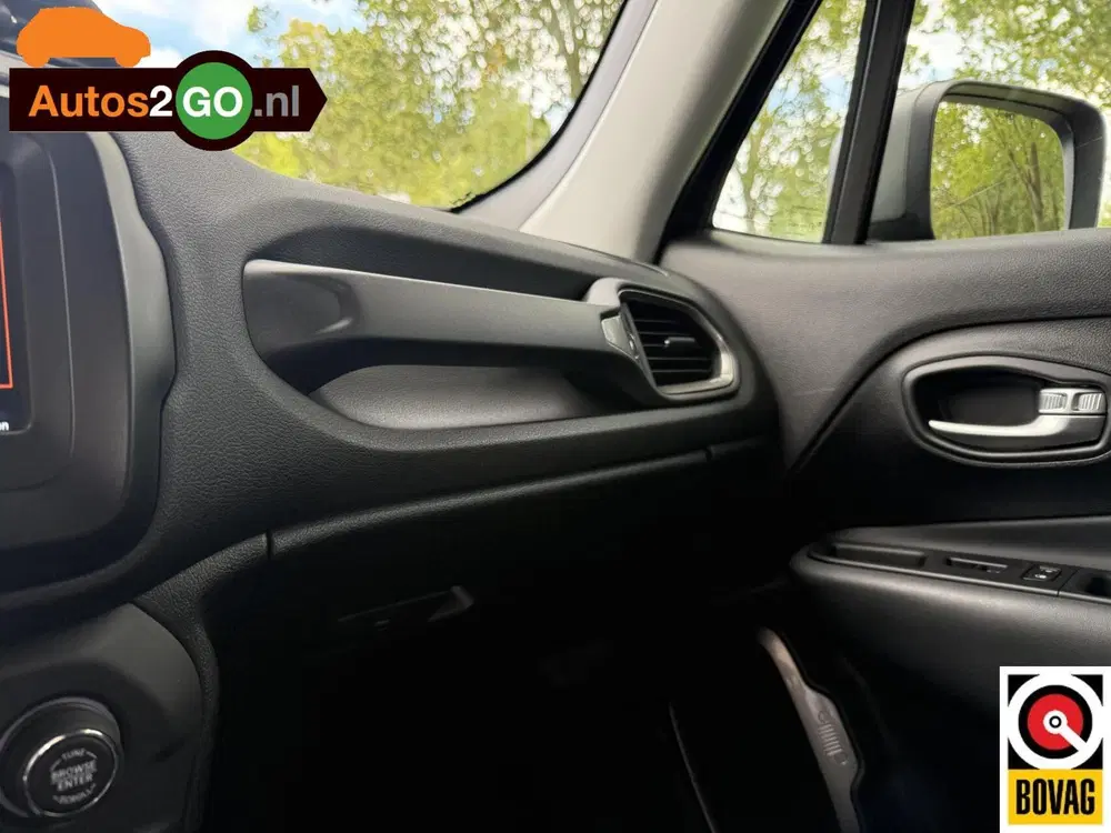 Jeep Renegade 1.0T Limited uit 2020, foto 10
