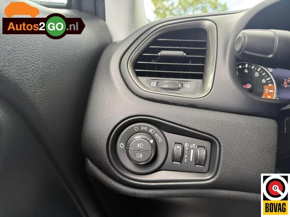 Jeep Renegade 1.0T Limited uit 2020, foto 8