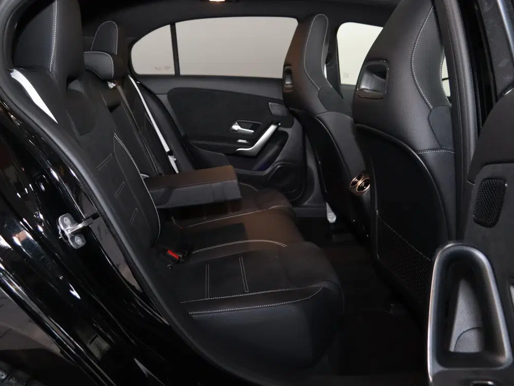 Mercedes-Benz A-Klasse 180 Business Solution AMG uit 2025, foto 11