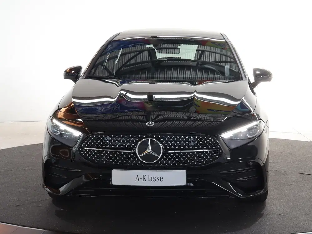 Mercedes-Benz A-Klasse 180 Business Solution AMG uit 2025, foto 3