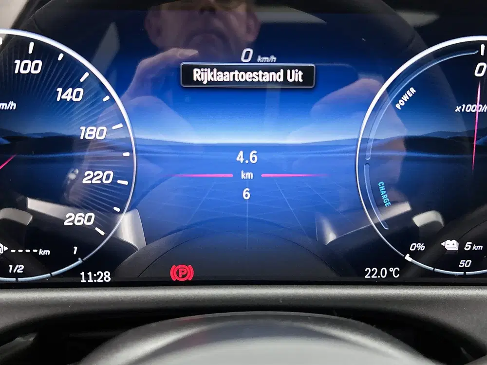 Mercedes-Benz E-Klasse 300 e Business Solution AMG uit 2026, foto 6