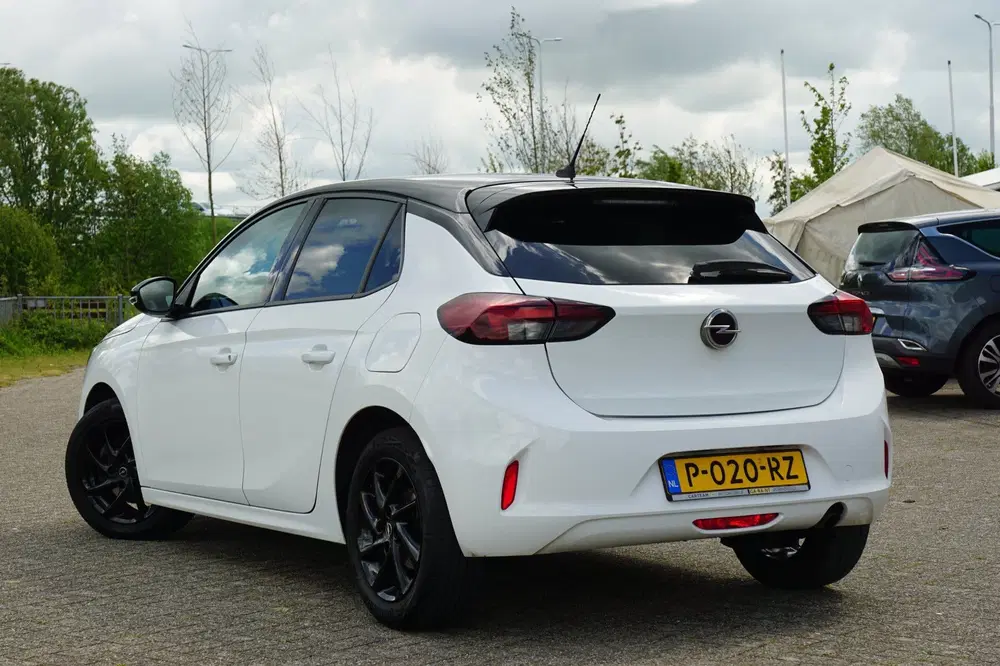 Opel Corsa 1.2 GS Line uit 2020, foto 13