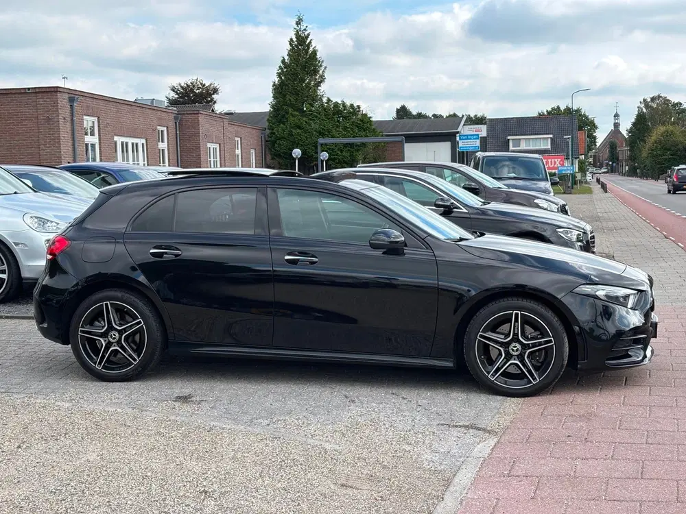 Mercedes-Benz A-Klasse 250 e AMG Line panorama dak Nieuwsta uit 2022, foto 7
