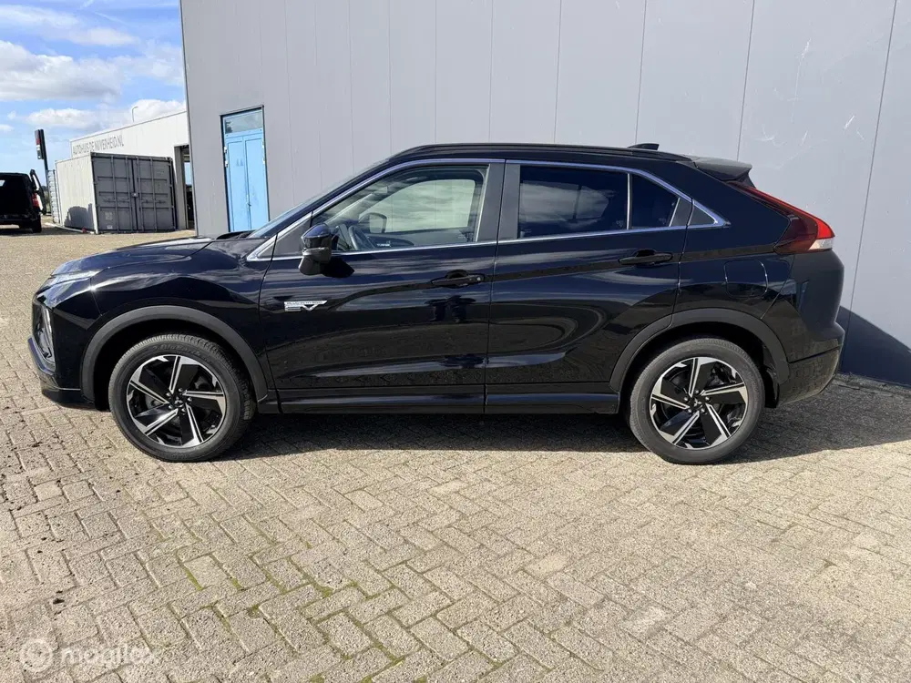 Mitsubishi Eclipse Cross 2.4 PHEV Instyle uit 2023, foto 2