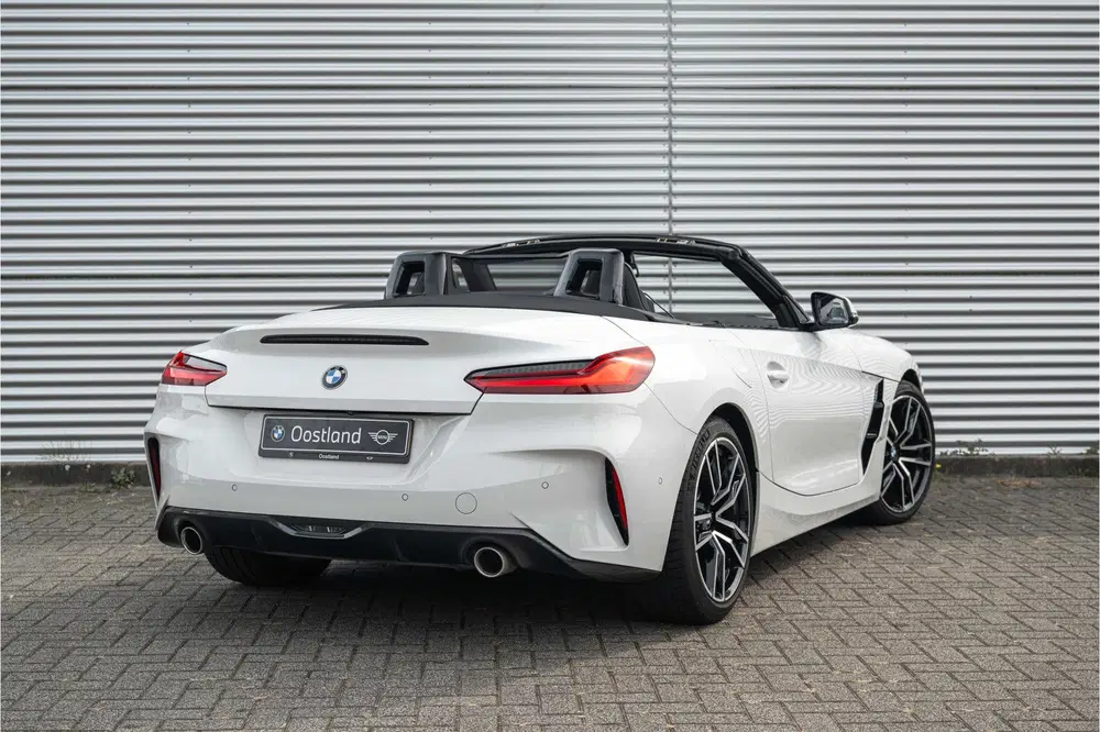 BMW Z4 sDrive20i High Executive Automaat uit 2019, foto 2