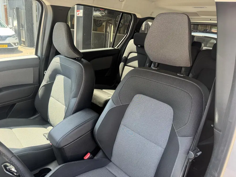Renault Kangoo 1.3 TCe 130pk EDC Techno 7pers Navi uit 2024, foto 10