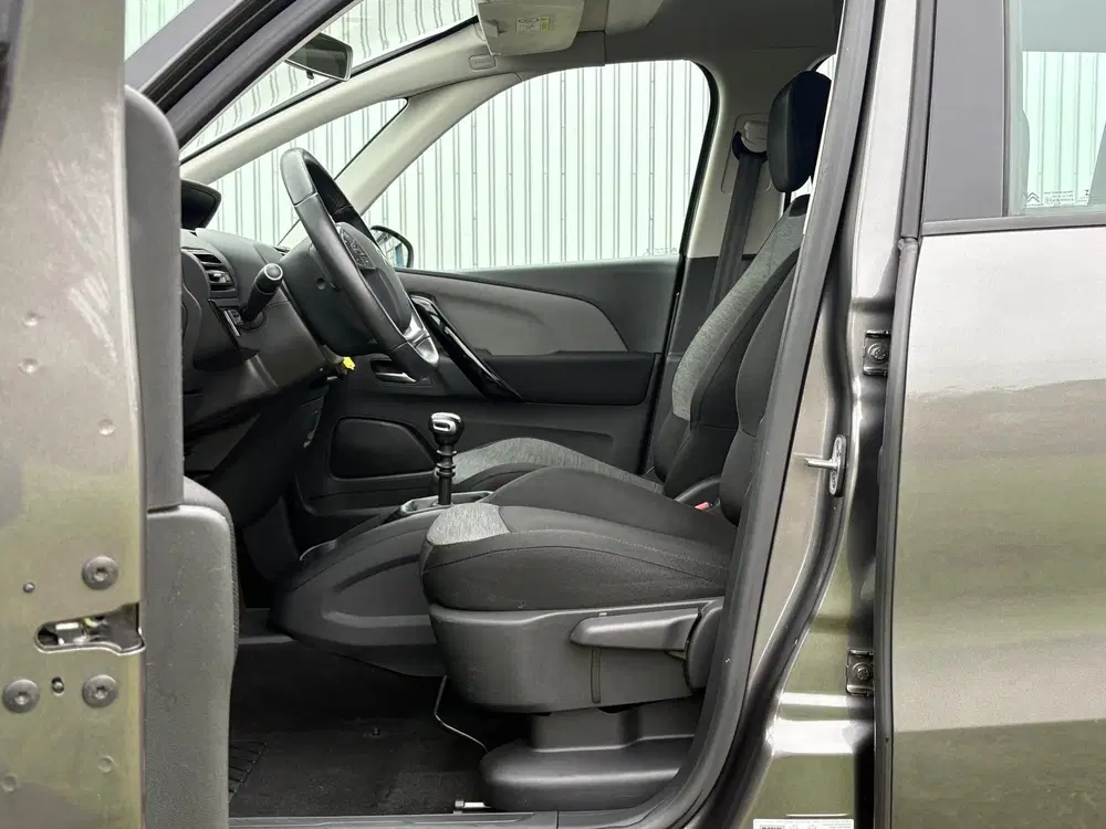 Citroën Grand C4 SpaceTourer Citroen Grand C4 SpaceTourer 1.2 PureTech uit 2020, foto 13