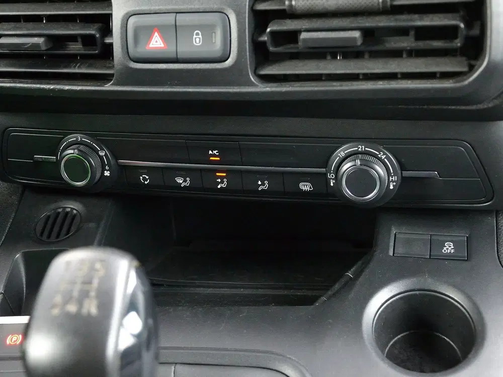 Opel Combo 1.5D L1H1 Edition uit 2019, foto 15