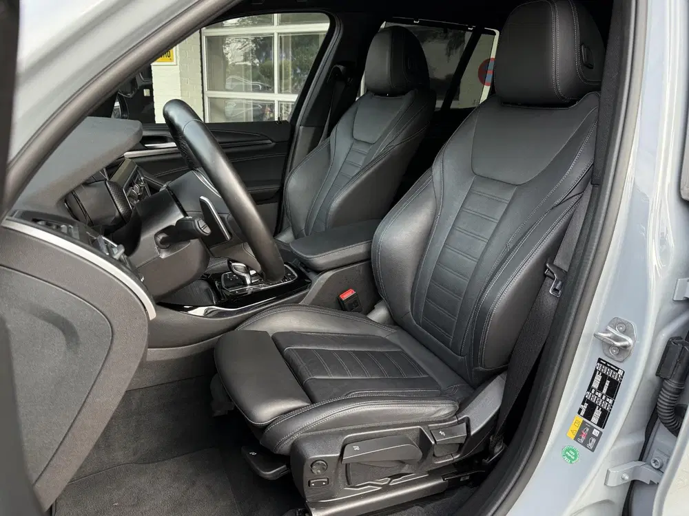 BMW X3 xDrive30e M SPORT uit 2022, foto 4