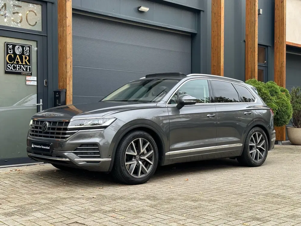 Volkswagen Touareg 3.0 TSi eHybrid 4MOTION Luchtvering uit 2021, foto 3