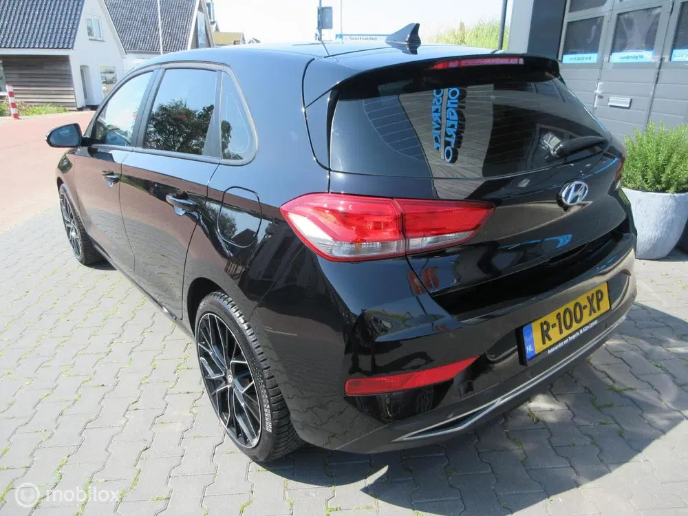 Hyundai i30 1.0 T-GDi MHEV Comfort Smart 73dkm Camera uit 2023, foto 4
