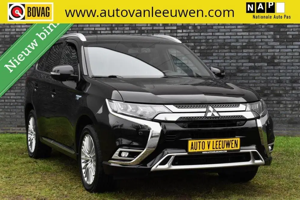 Mitsubishi Outlander 2.4 PHEV Diamand Edition 360º CAMERA uit 2020