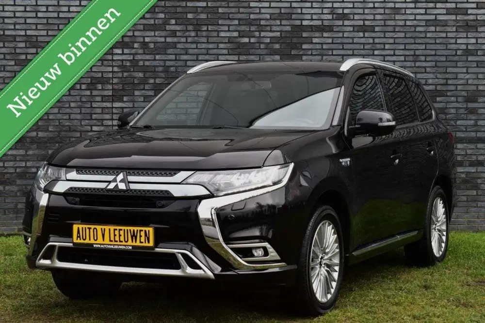 Mitsubishi Outlander 2.4 PHEV Diamand Edition 360º CAMERA uit 2020, foto 3