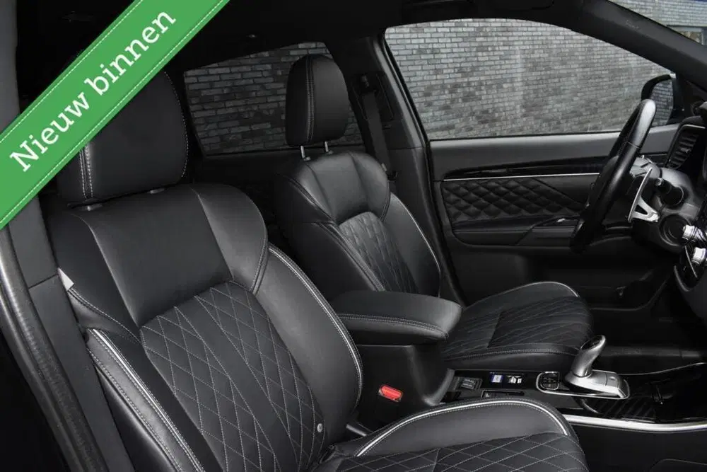 Mitsubishi Outlander 2.4 PHEV Diamand Edition 360º CAMERA uit 2020, foto 7