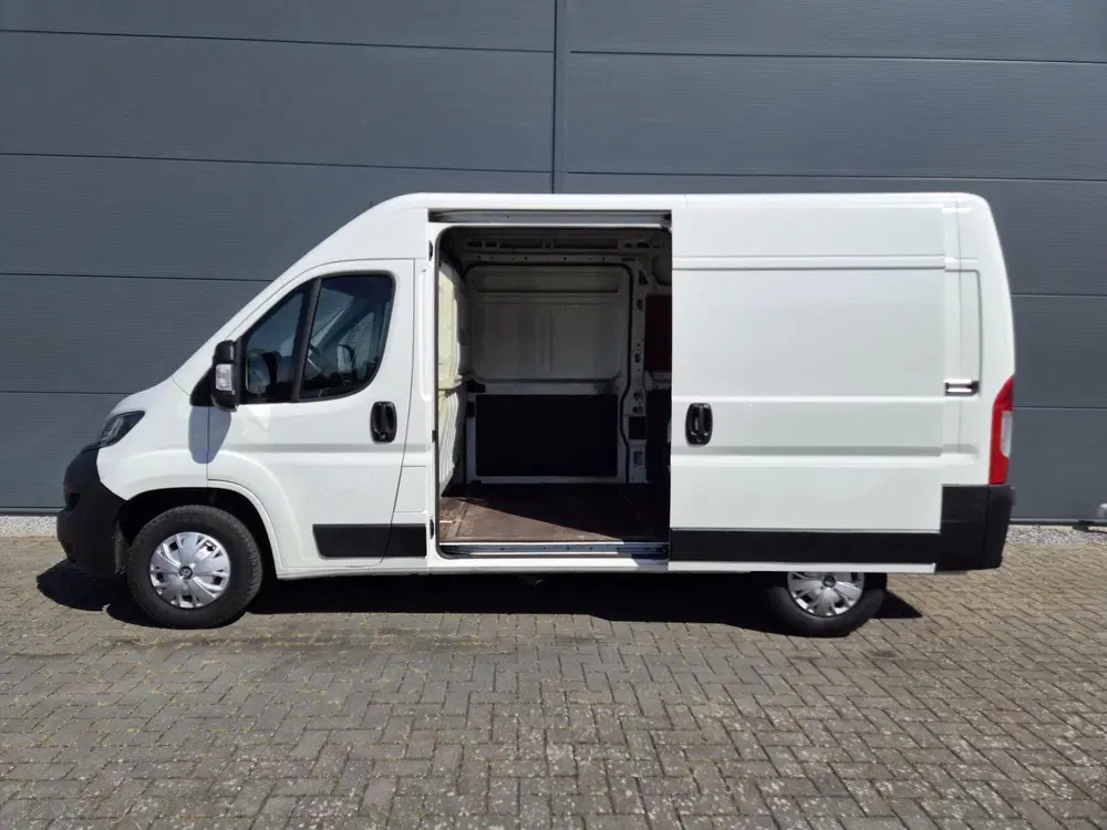 Peugeot Boxer 2.2 HDi L2H2 Airco Camera Navi 2x Schuifde uit 2020, foto 13