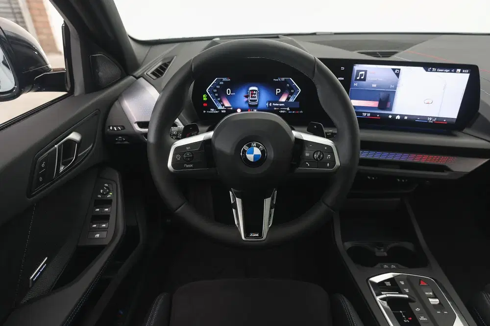 BMW 1-serie 120 M Sport Automaat uit 2026, foto 3