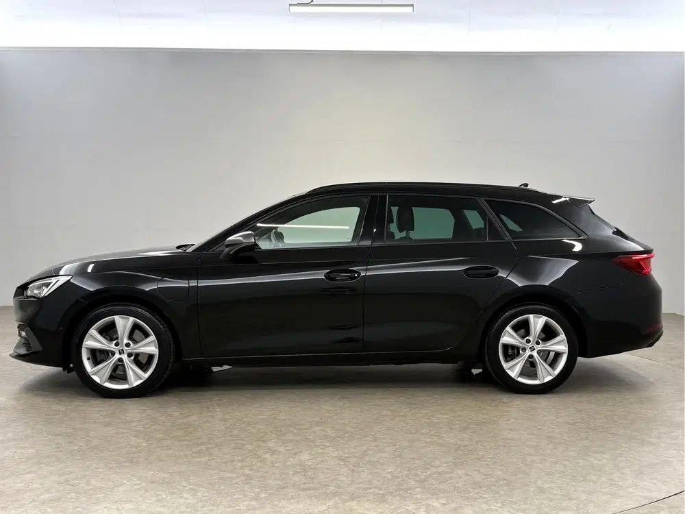 SEAT Leon 1.4 TSI eHybrid PHEV FR Business Intense uit 2021, foto 12