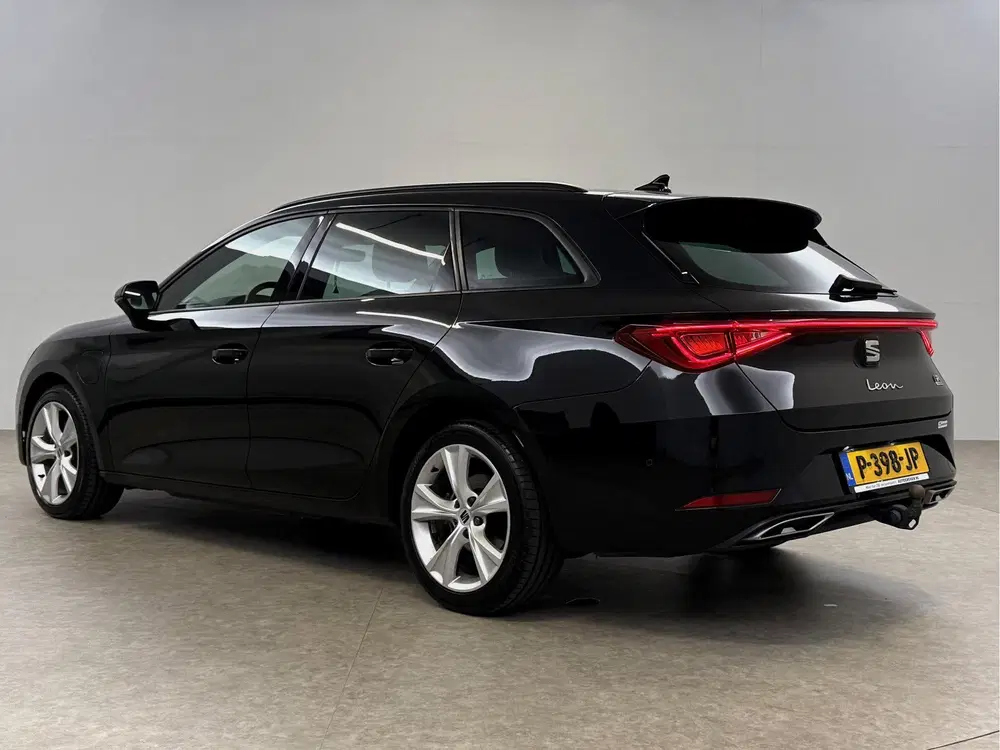SEAT Leon 1.4 TSI eHybrid PHEV FR Business Intense uit 2021, foto 3