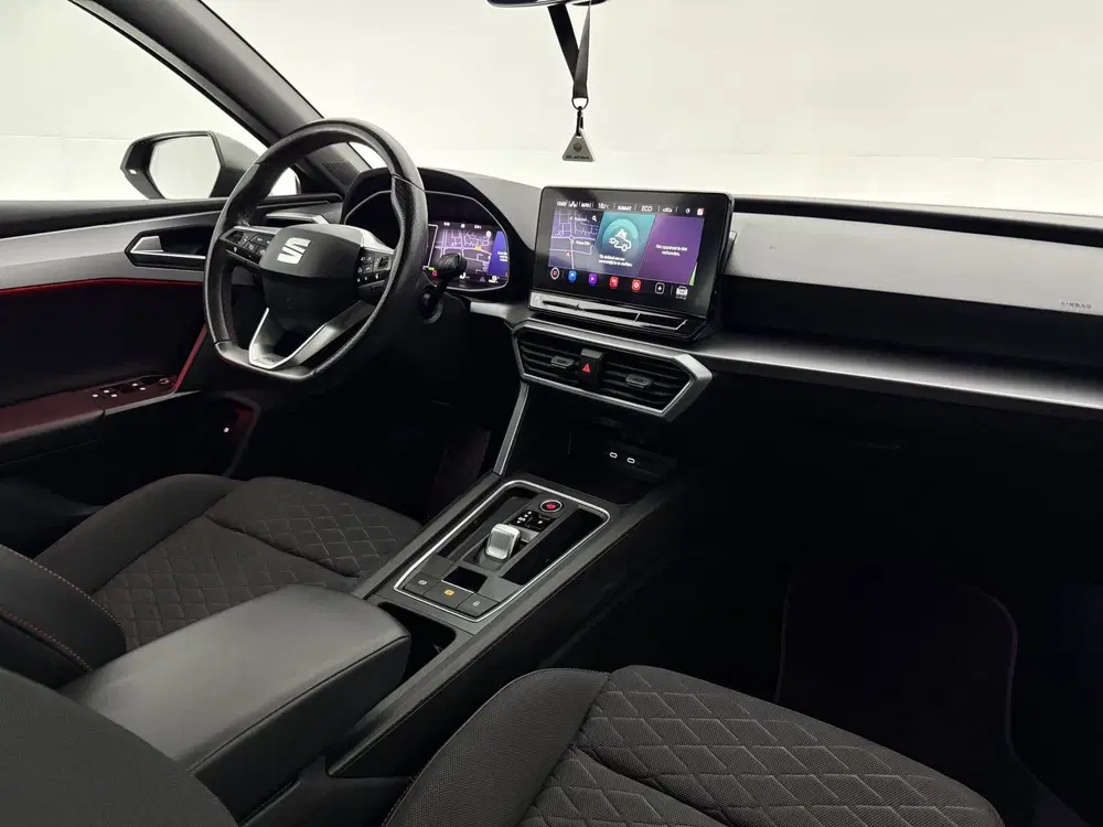 SEAT Leon 1.4 TSI eHybrid PHEV FR Business Intense uit 2021, foto 4