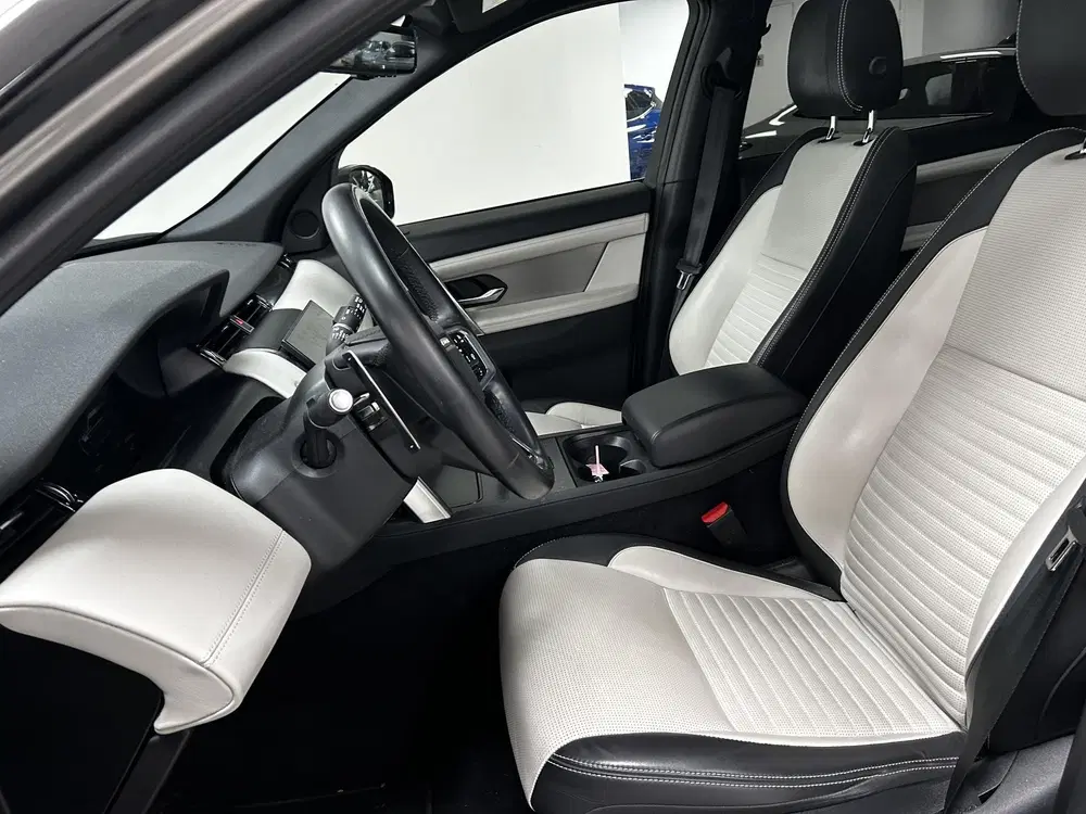 Land Rover Discovery Sport 1.5 P300e PHEV Dynamic HSE PANORA uit 2024, foto 7