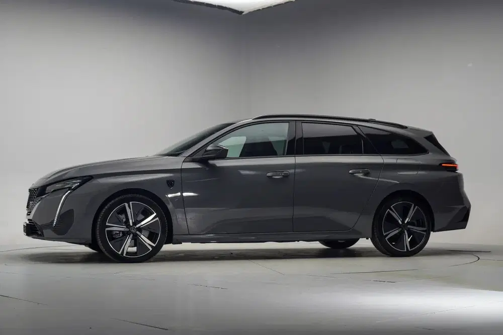 Peugeot 308 SW 1.6 Plug-In Hybrid 180 GT [ LED Alcanta uit 2025, foto 2