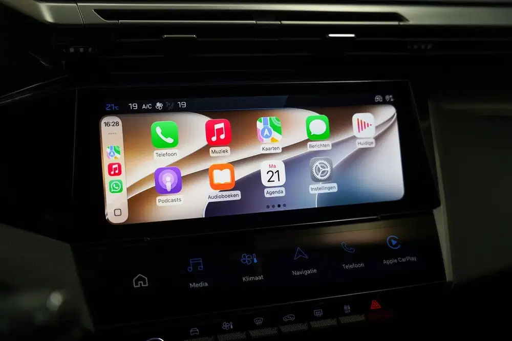 Peugeot 308 SW 1.6 Plug-In Hybrid 180 GT [ LED Alcanta uit 2025, foto 5
