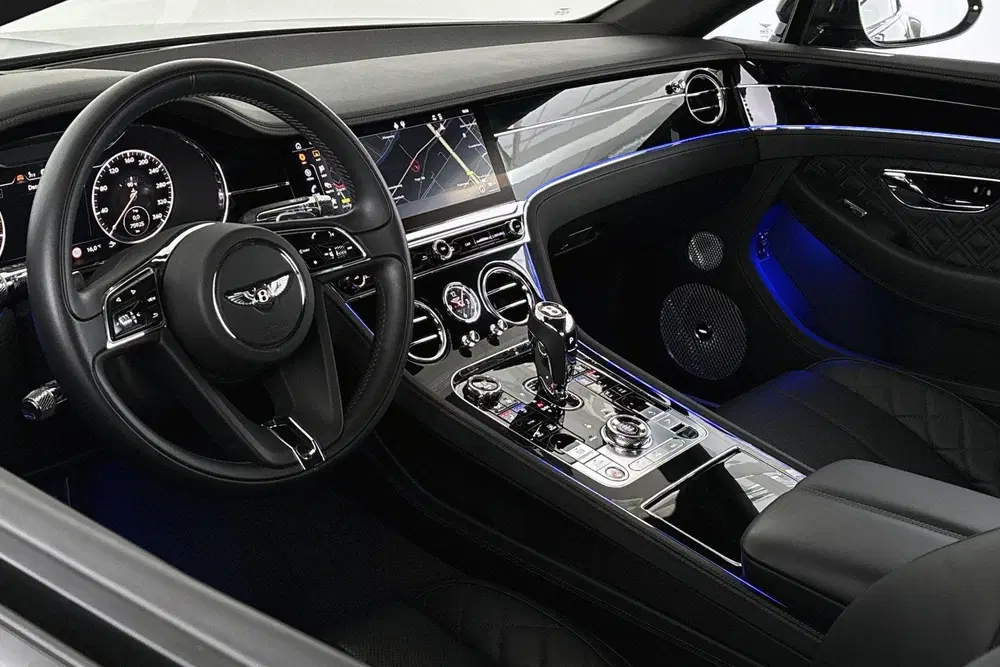 Bentley Continental GT 4.0 V8 uit 2020, foto 12