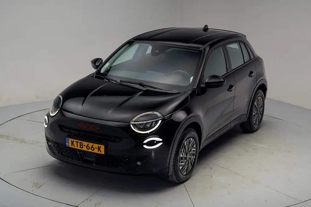 Fiat 600e Red 54 kWh [ Apple uit 2024, foto 11