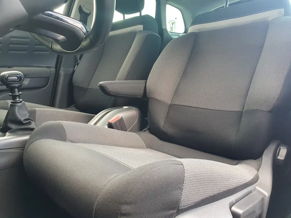 Citroën C3 Aircross 1.2 PureTech S&S Business HUD uit 2020, foto 4
