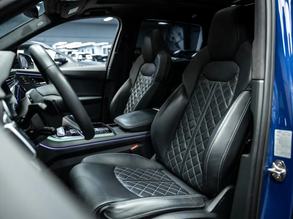 Audi Q7 60 TFSI e quattro Pro Line S Competition uit 2024, foto 2