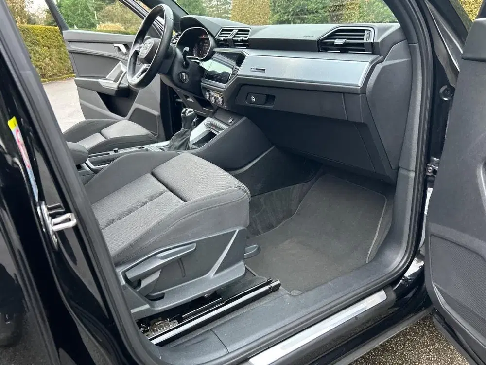 Audi Q3 35 TFSI uit 2019, foto 14