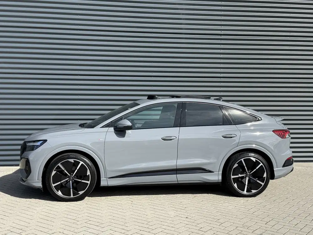 Audi Q4 e-tron 35 S-LINE SoH94% Pano uit 2022, foto 4