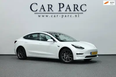Tesla Model 3 Standard RWD Plus 60 kWh PANORAMADAK uit 2019