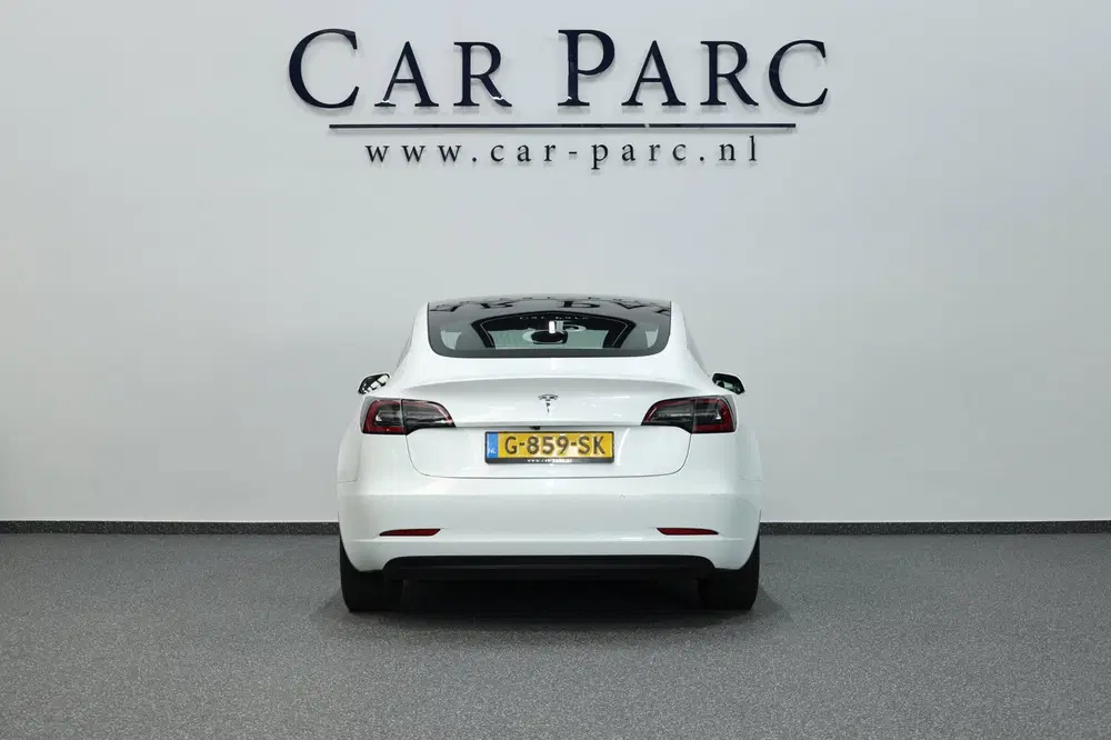 Tesla Model 3 Standard RWD Plus 60 kWh PANORAMADAK uit 2019, foto 5