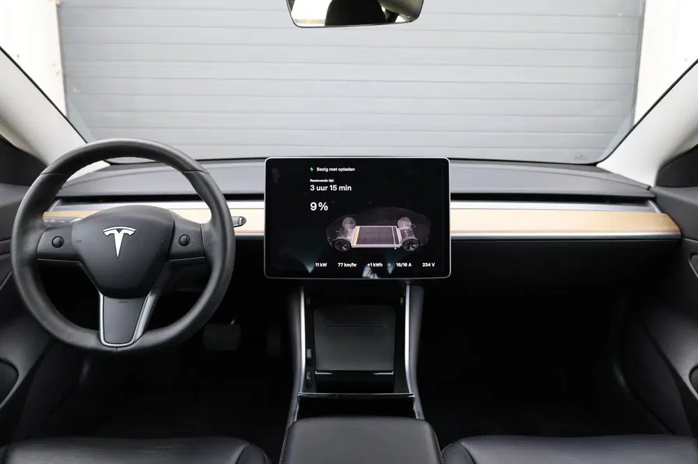 Tesla Model 3 Standard RWD Plus 60 kWh PANORAMADAK uit 2019, foto 8