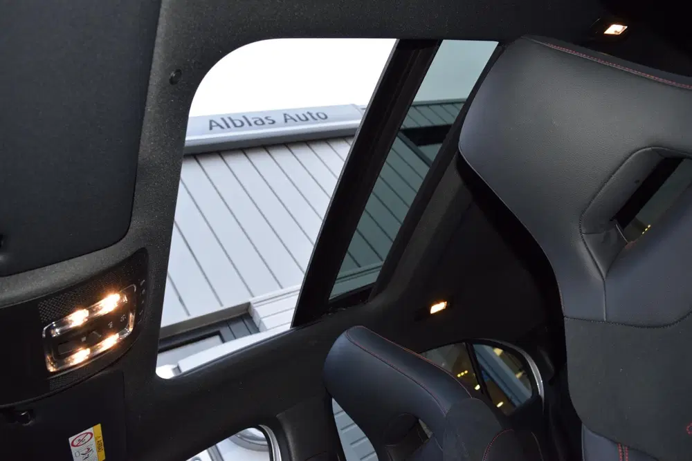 Mercedes-Benz A-Klasse 250 e AMG Line uit 2023, foto 14