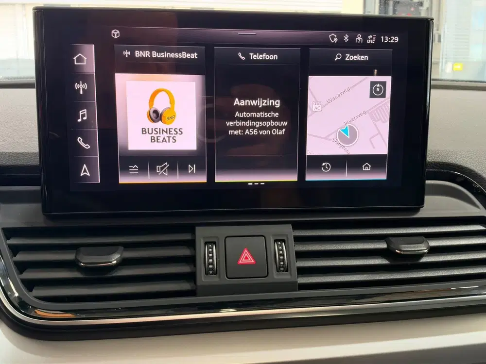 Audi Q5 55 TFSI e 367 PK S Edition S-line Panorama uit 2022, foto 13