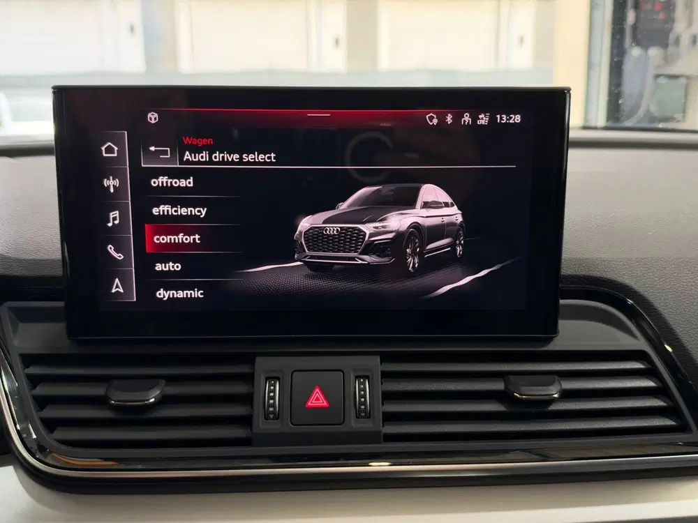 Audi Q5 55 TFSI e 367 PK S Edition S-line Panorama uit 2022, foto 14