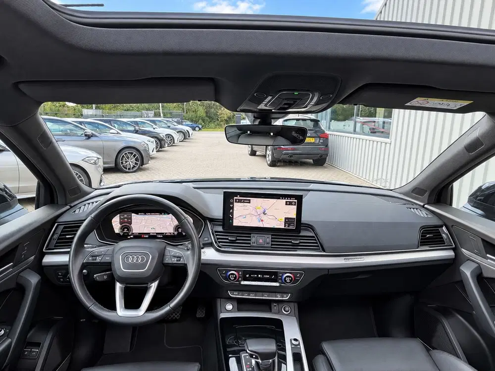 Audi Q5 55 TFSI e 367 PK S Edition S-line Panorama uit 2022, foto 3