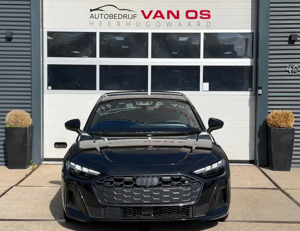 Audi A5 2.0 TFSI S edition l Panol360lS-Linel uit 2025, foto 2